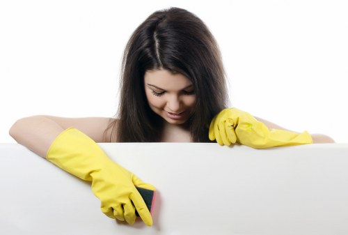 Incident reporting and emergency response in cleaning work