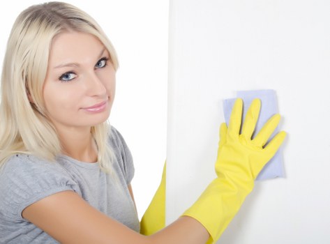 Detailed kitchen cleaning before moving into a Uxbridge property
